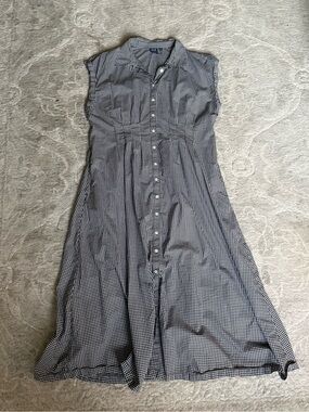 GAP Gingham Button-Front Shirt Dress, with pockets, size Large (100% cotton)
